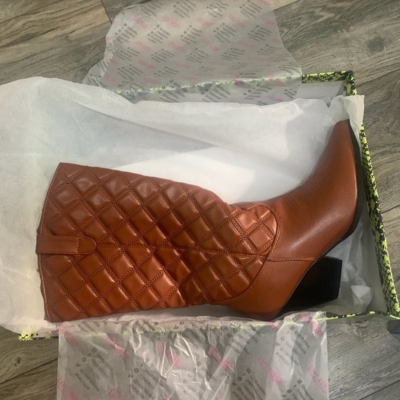 NWT CAPE ROBBIN BELASIMO QUILTED WESTERN POINTY TOE TAN BOOTS 7.5 - Picture 8 of 12